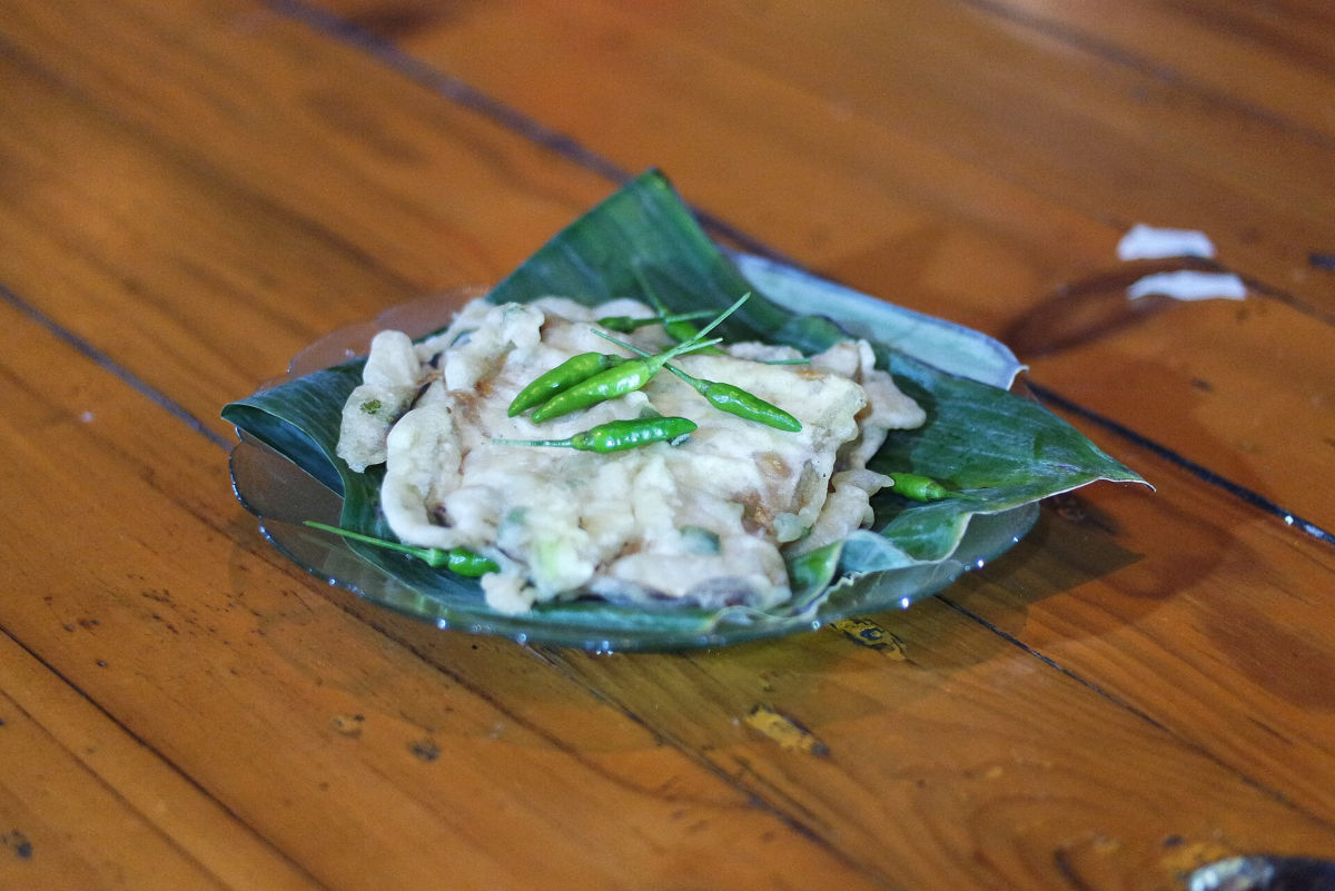 Mendoan, gorengan tempe khas Banyumas
